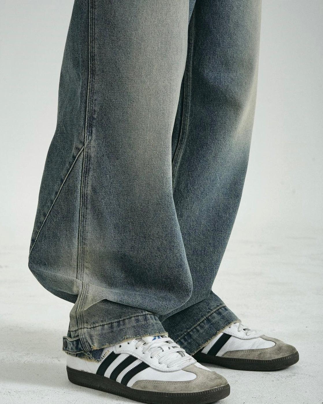 Vintage Snap Wide-Leg Jeans