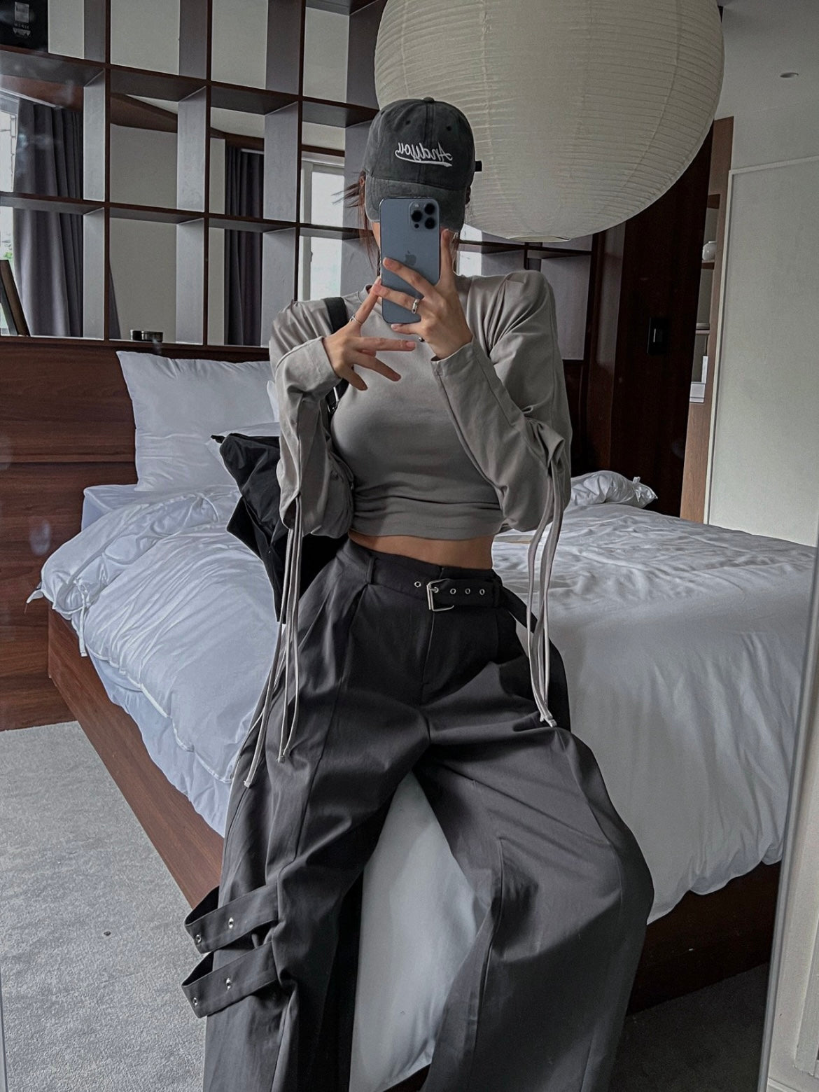 Grommet Detail Wide-Leg Pants