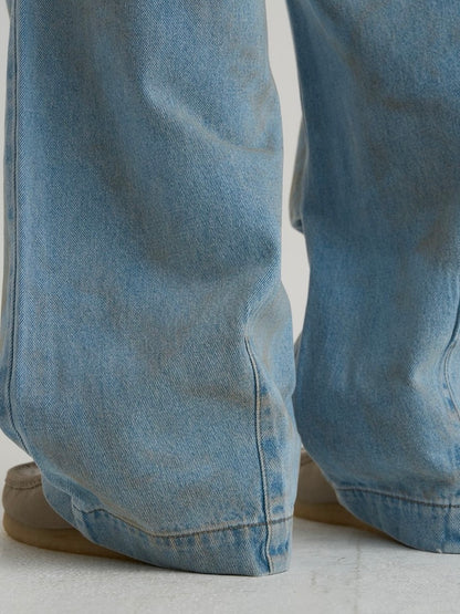Dirty Washed Dart Jeans